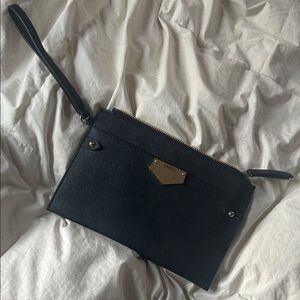 Guess Elegant Black Wristlet Clutch
